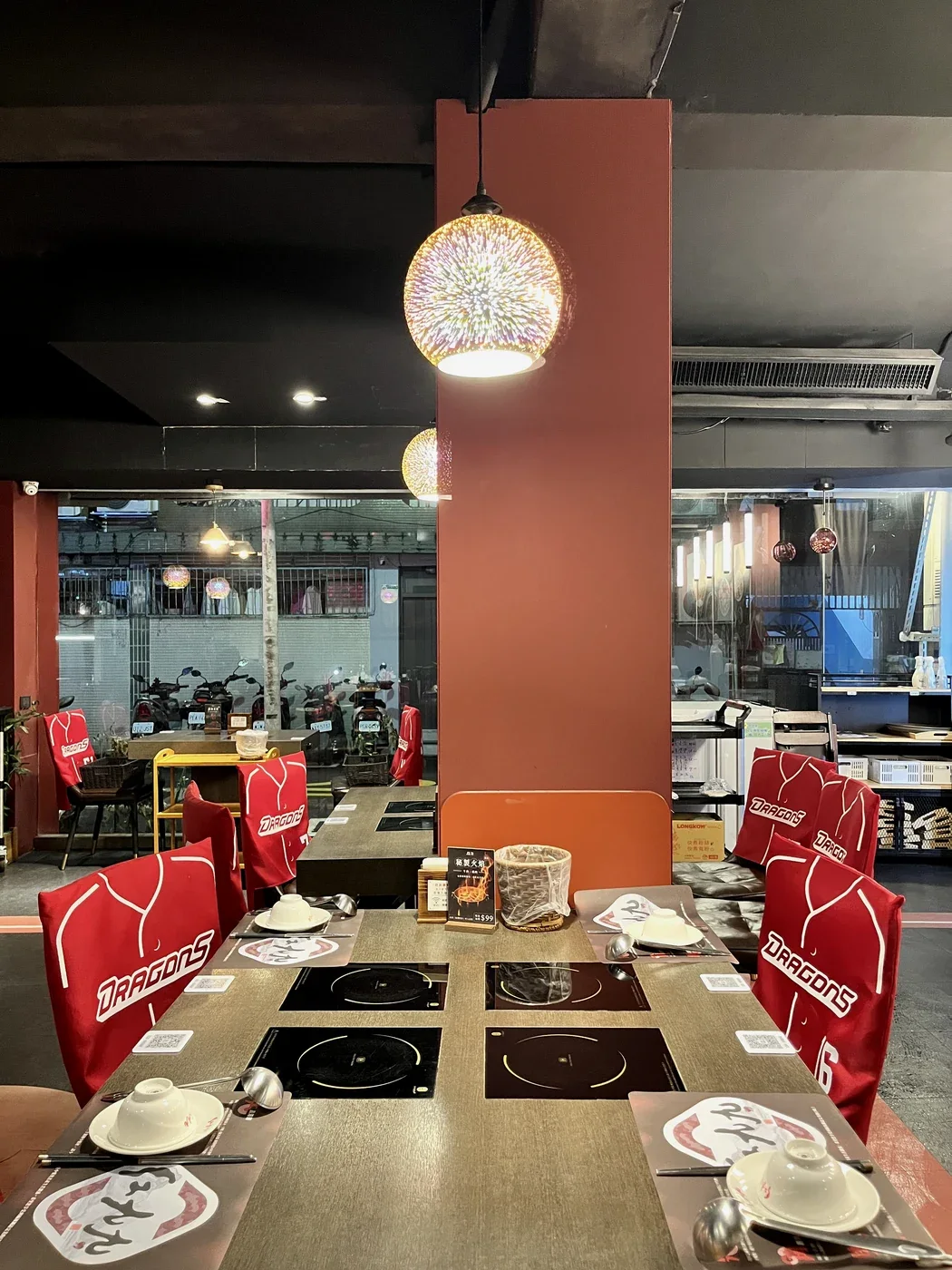 紅九九店內環境